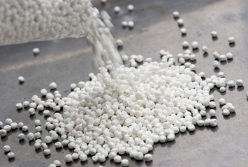 Do you know why the white materbatch is so popular in plastics industry?