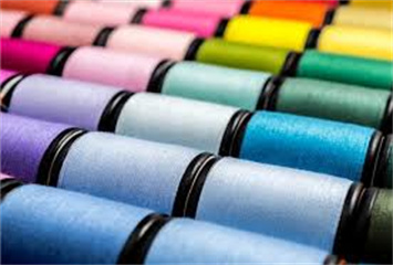 What are the applications of color masterbatch in plastic industry?